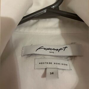 Sz 14 white Foxcroft stretch cotton shirt ( fingertip length)with pockets.